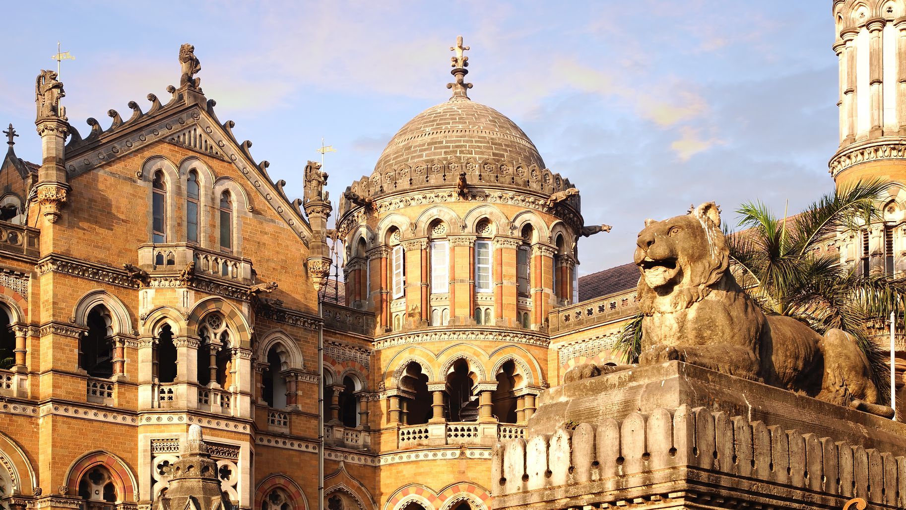 Cheap flight to Mumbai