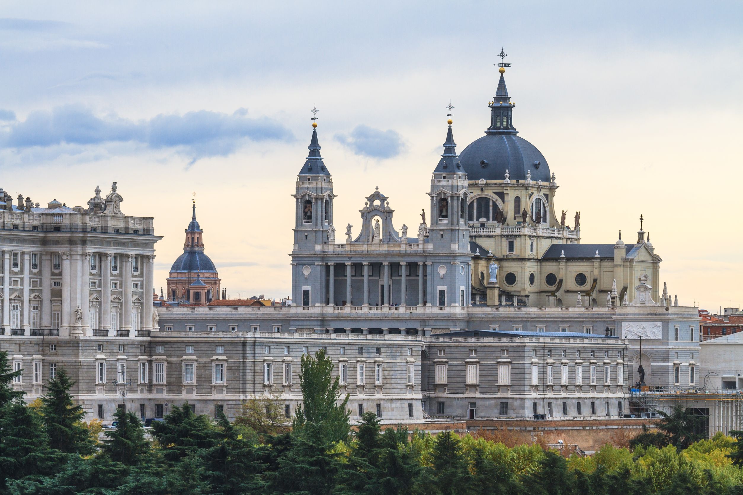 Cheap flight to Spain